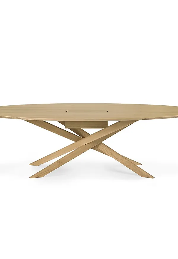 Mysig bord som passar bra vid många olika tillfällen.