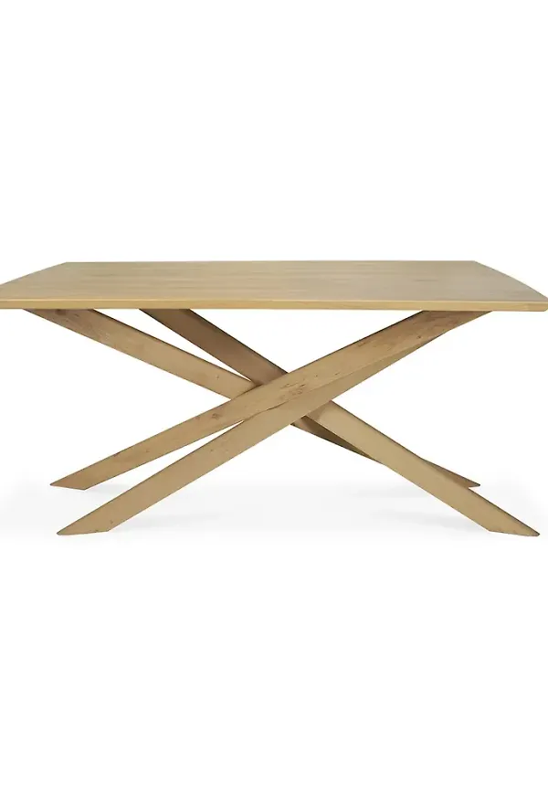 Otroligt snygg matbord 2025 från Ethnicraft.