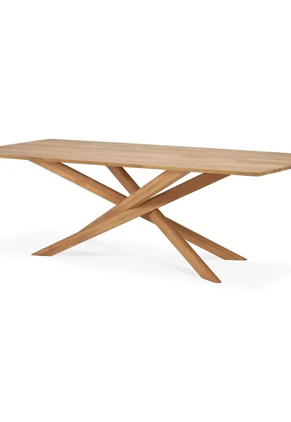 Cool bord som passar bra vid många olika tillfällen.