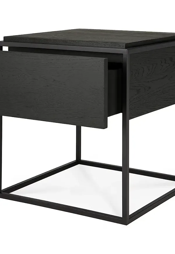 Trendig ekmöbel 2025 från Ethnicraft.