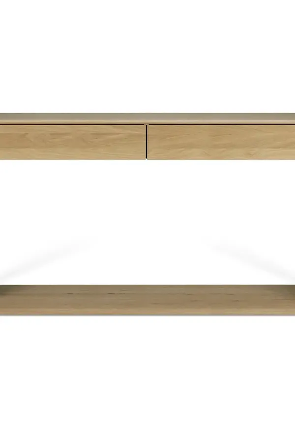 Ethnicraft bord i ek som passar perfekt till våren 2025!