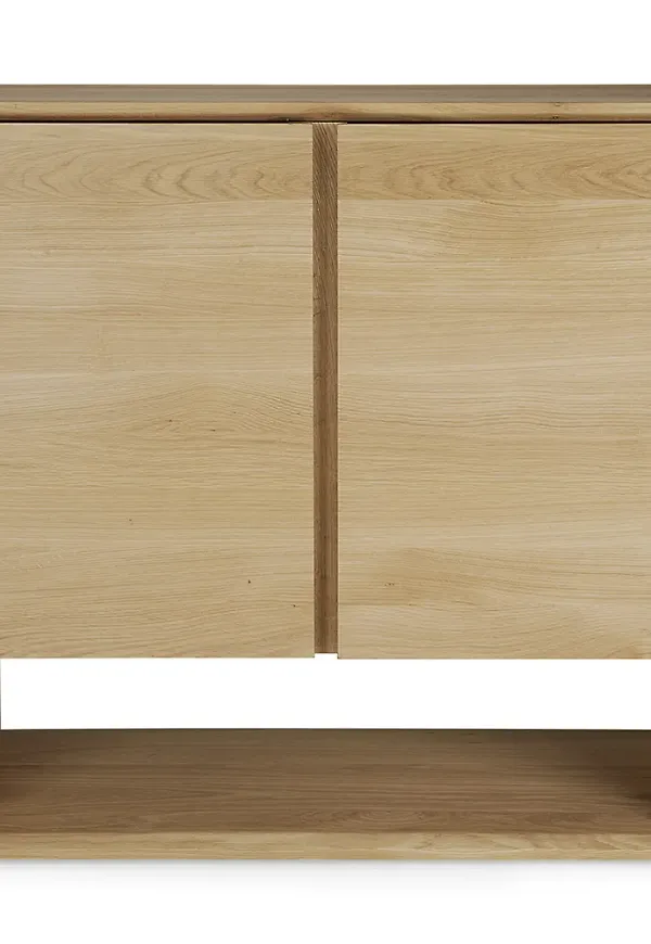 Ethnicraft förvaringsmöbel som passar perfekt till sommaren 2025!