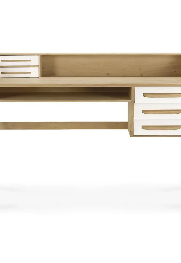 Ethnicraft bord i ek som passar perfekt till våren 2025!