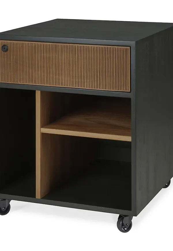 Supersnygg hurts i teak från Ethnicraft.