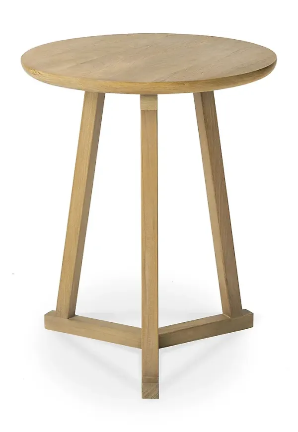 Otroligt fin bord i ek från Ethnicraft.