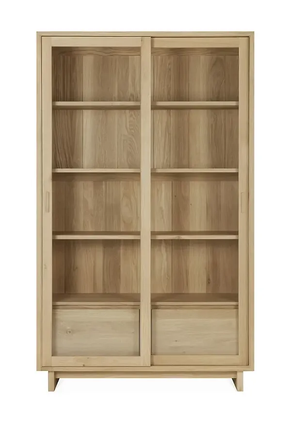 Fantastiskt snygg ekmöbel 2025 från Ethnicraft.