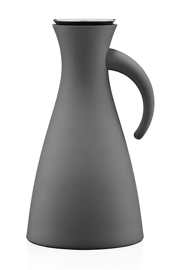 Grå Eva Solo-termos i trendig modell.