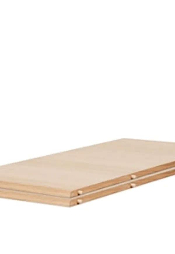 Superfin ekmatbord i beiget från Warm Nordic.