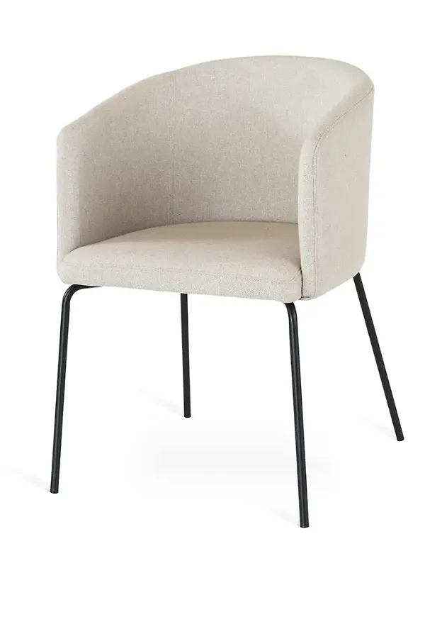 Otroligt fin karmstol i beiget från Torkelson.