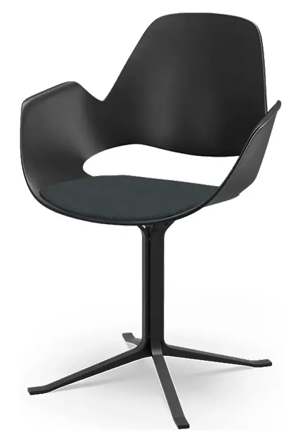 Jättefin Stol som passar bra vid många olika tillfällen.