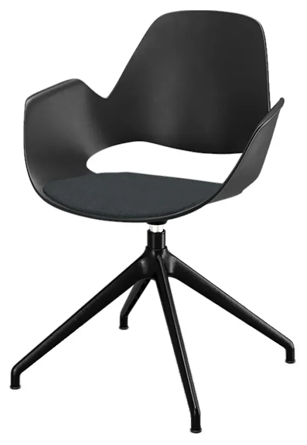 Skön Stol som passar bra vid många olika tillfällen.