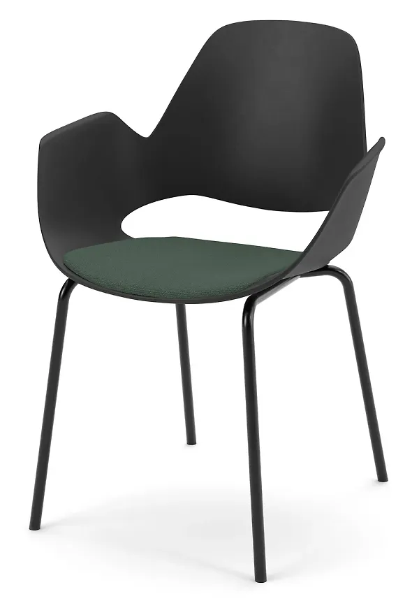 Härlig stol 2025 från Houe.