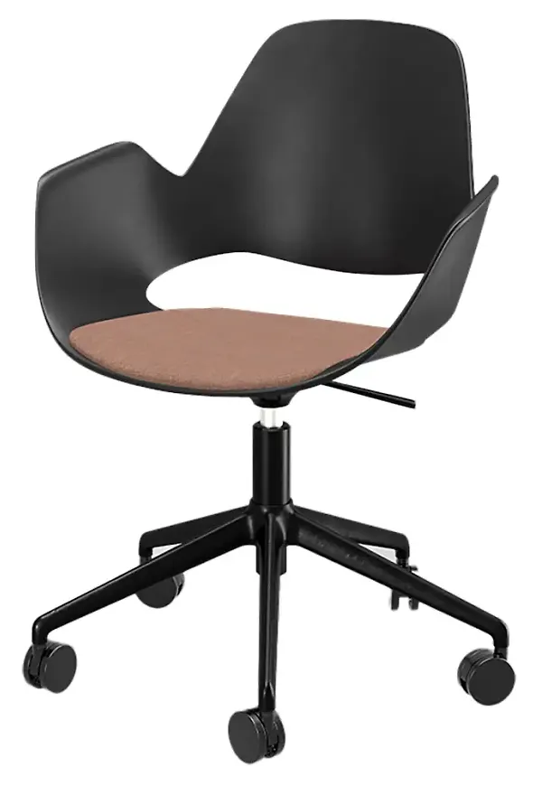 Mysig Stol som passar bra vid många olika tillfällen.