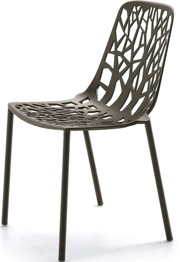 Fast stol som passar perfekt till sommaren 2026!