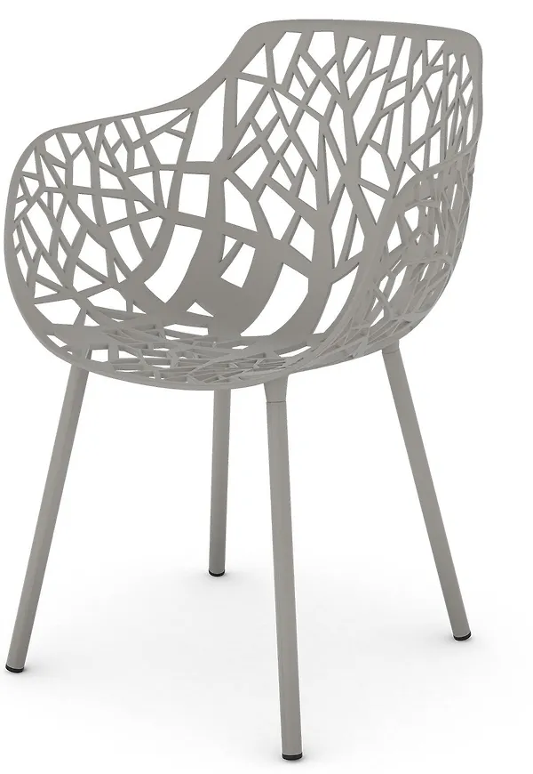 Fast stol som passar perfekt till sommaren 2026!