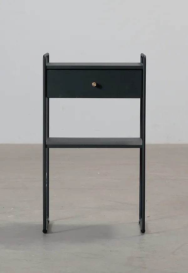 Trendig svart bord 2026 från FeelDesign.