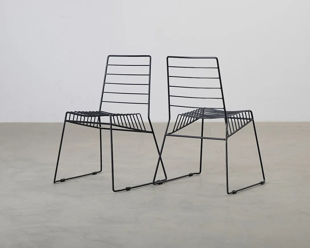 Stilriktig svart stol 2026 från FeelDesign.