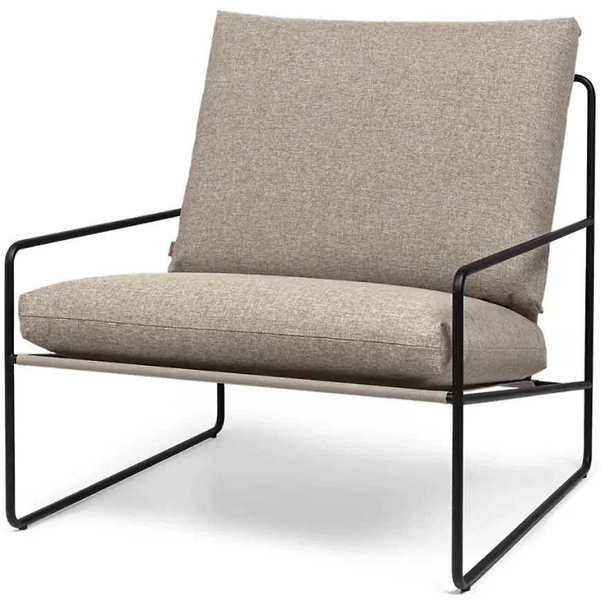 Ikonisk fåtölj 2025 från FERM LIVING.