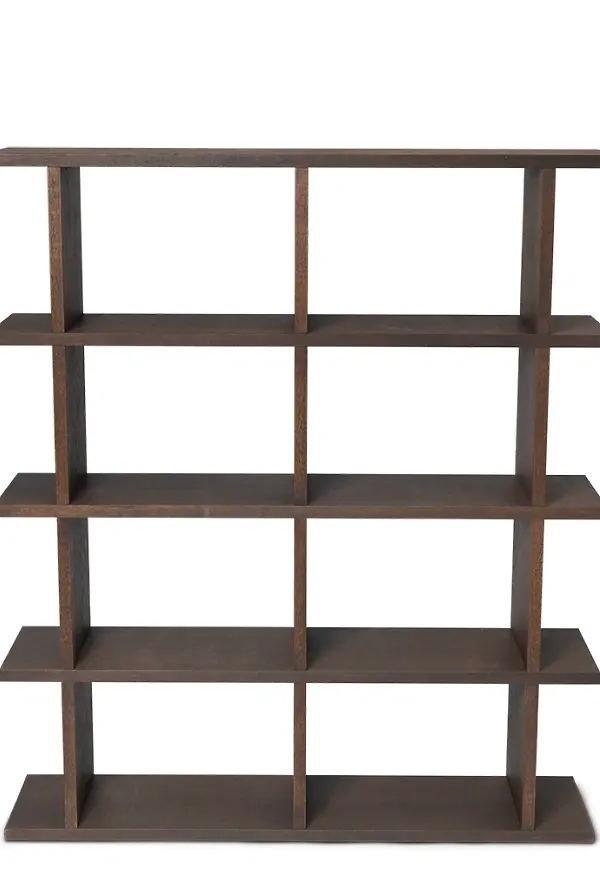 Fantastiskt fin förvaringsmöbel i ek från FERM LIVING.
