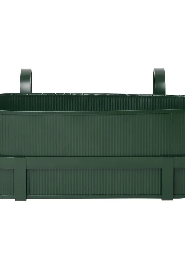 Grön FERM LIVING-balkongmöbel i modern modell.