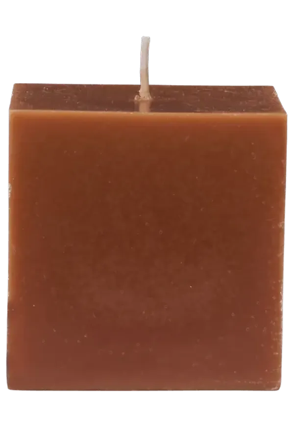 Fin blockljus i brunt från FERM LIVING.