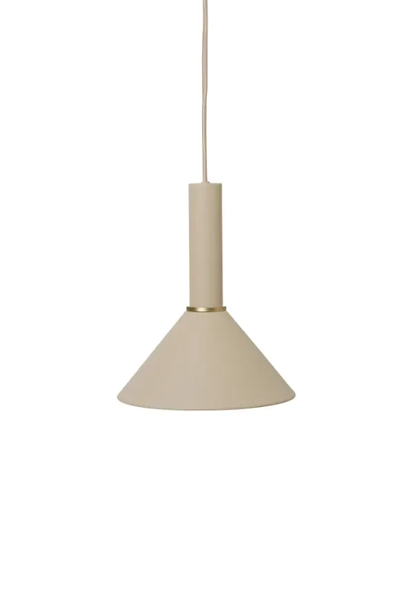 Riktigt trendig beige taklampa 2025 från FERM LIVING.