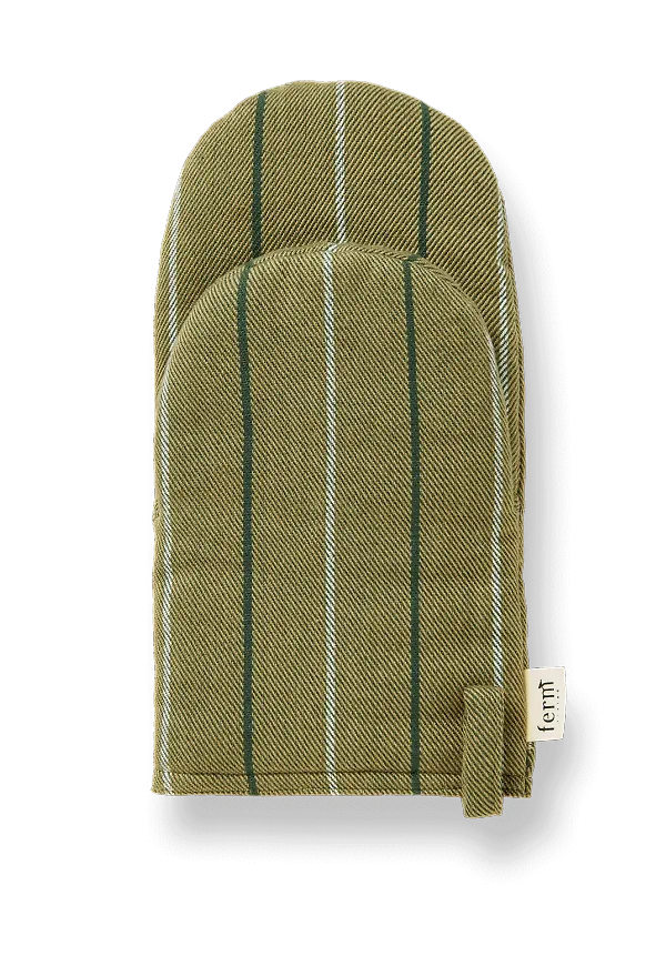 Grön FERM LIVING-grytvante i jättesnygg modell.