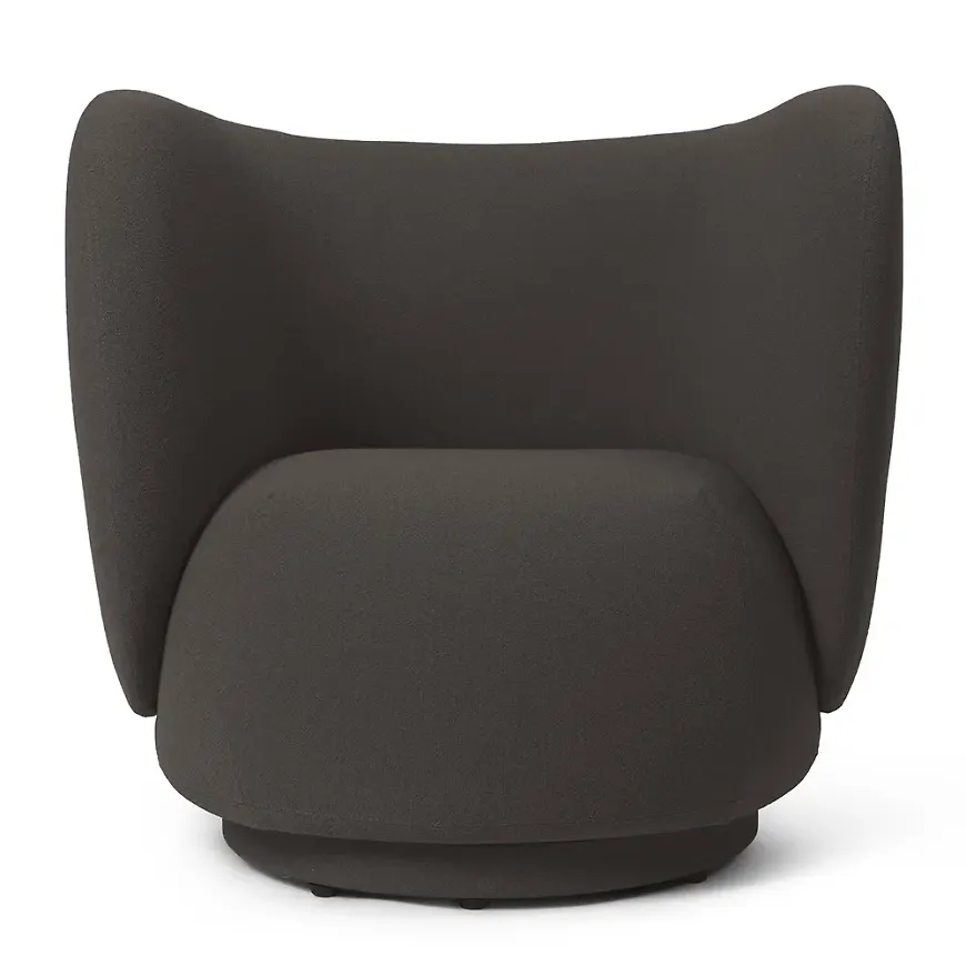 Jättefin Fåtölj som passar bra vid många olika tillfällen.