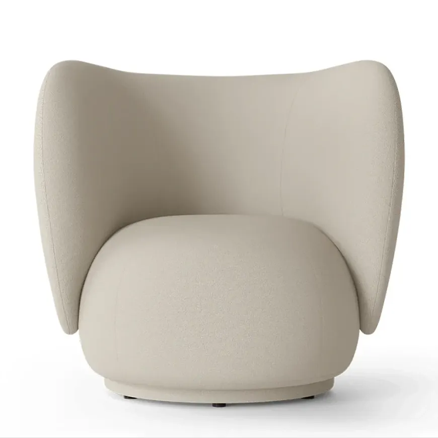 Modern Fåtölj som passar bra vid många olika tillfällen.