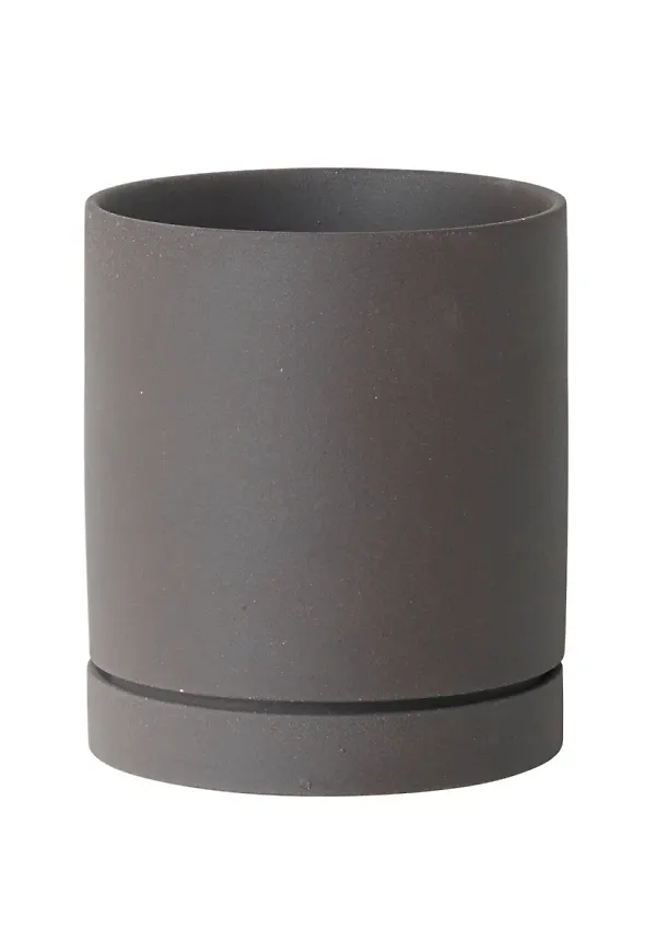 Otroligt snygg kruka 2025 från FERM LIVING.