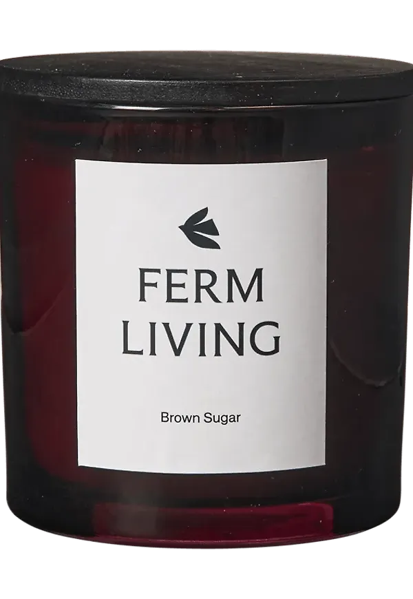 Grön FERM LIVING-doftljus i cool modell.