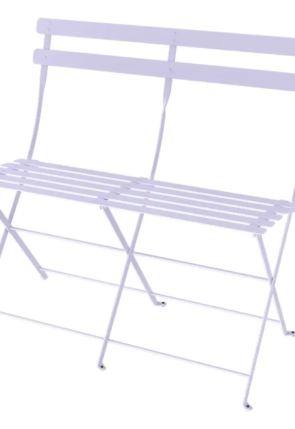 Stilriktig Soffa som passar bra vid många olika tillfällen.