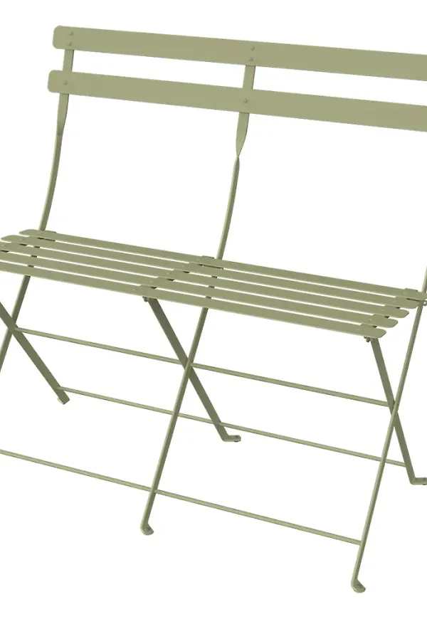 Fantastiskt snygg Soffa som passar bra vid många olika tillfällen.