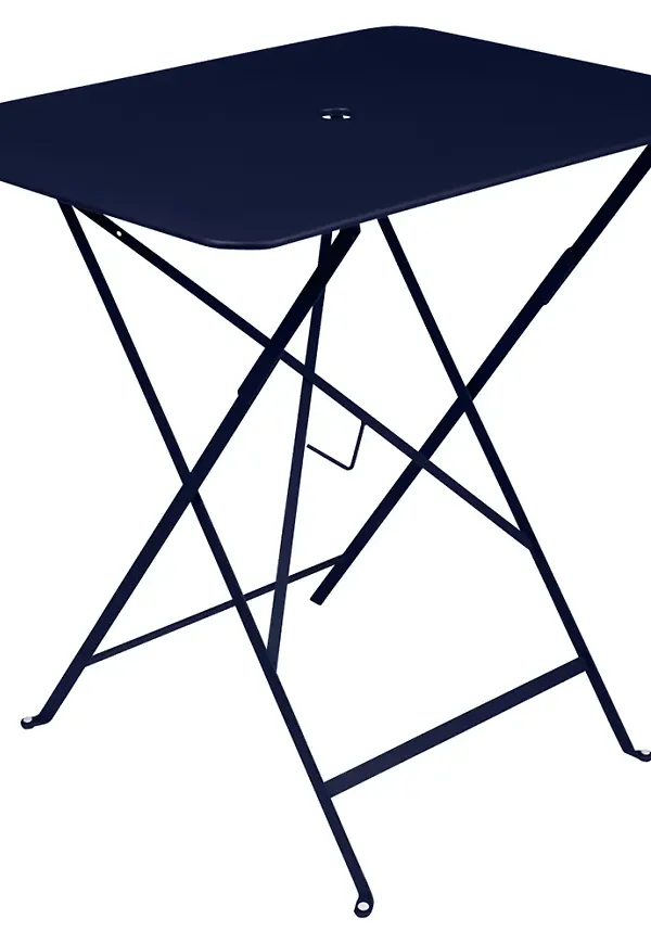 Riktigt trendig bord som passar bra vid många olika tillfällen.