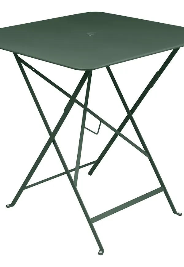 Härlig bord som passar bra vid många olika tillfällen.