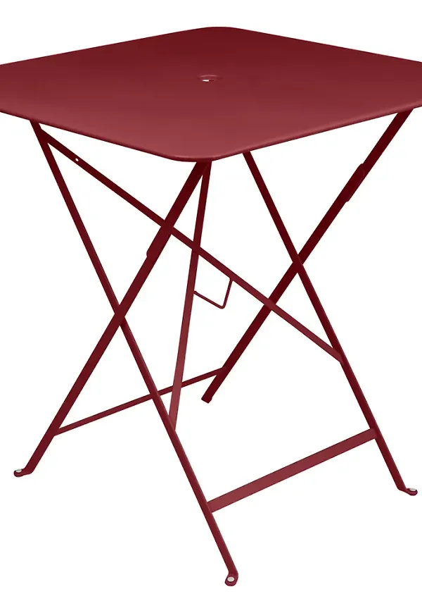 Cool bord som passar bra vid många olika tillfällen.