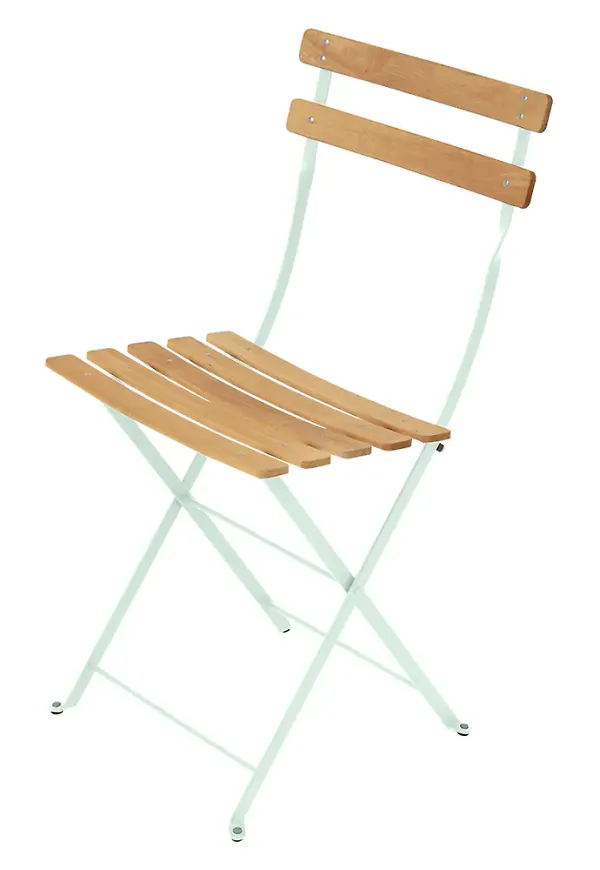 Riktigt snygg Stol som passar bra vid många olika tillfällen.