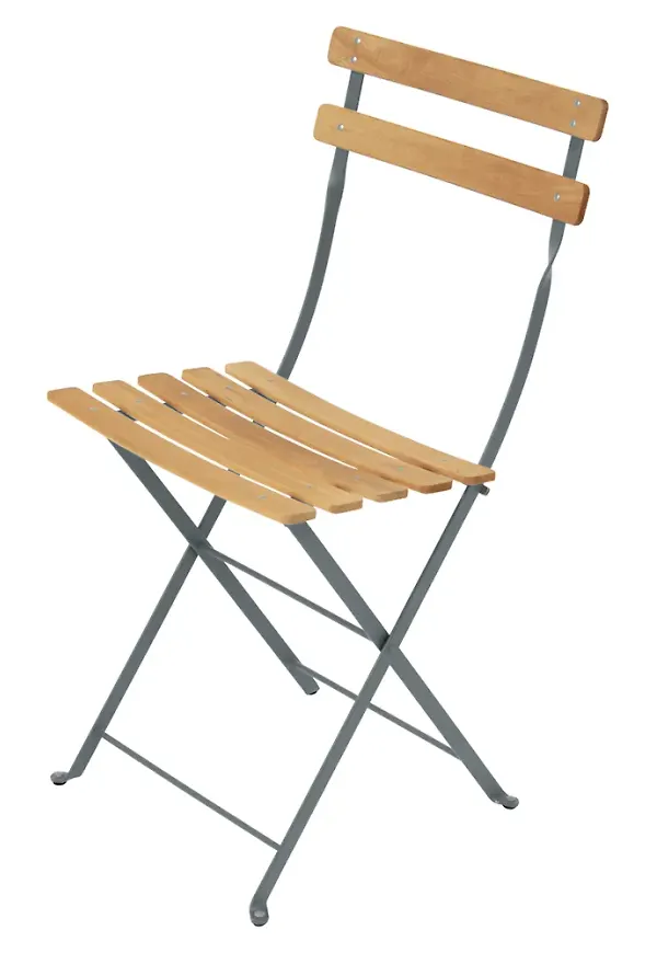 Smickrande Stol som passar bra vid många olika tillfällen.