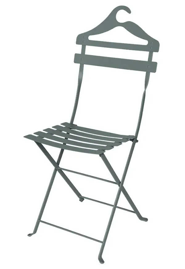 Fantastiskt snygg Stol som passar bra vid många olika tillfällen.