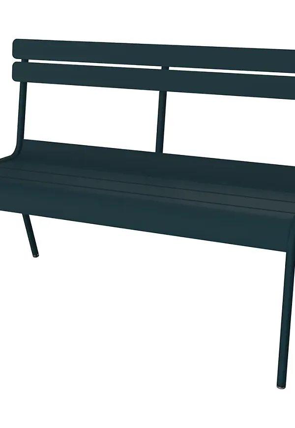 Moderiktig soffa 2026 från Fermob.