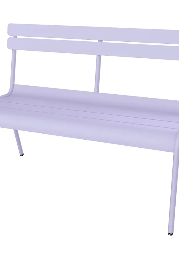 Klassisk Soffa som passar bra vid många olika tillfällen.