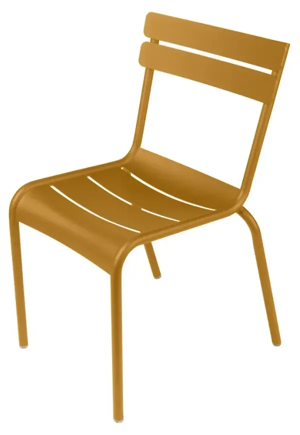 Härlig Stol som passar bra vid många olika tillfällen.