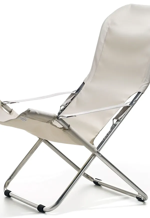Supersnygg vilstol i aluminium från Fiam.
