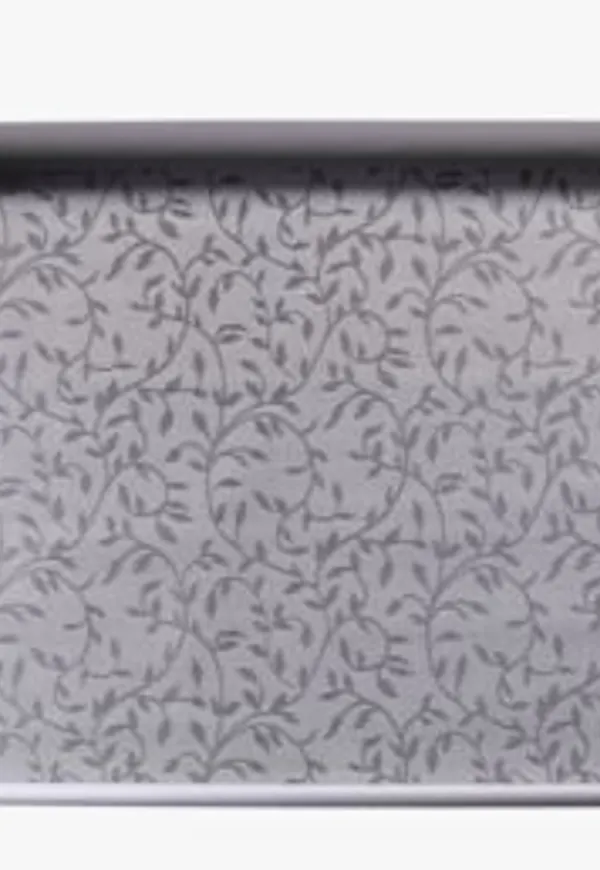 Supersnygg rullgardin i grå färg gjord i aluminium.