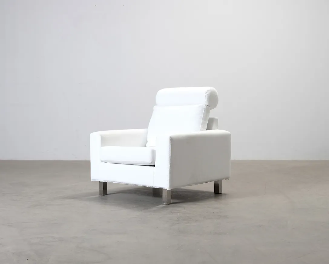 Fantastiskt snygg vit fåtölj 2026 från FINSOFFAT.