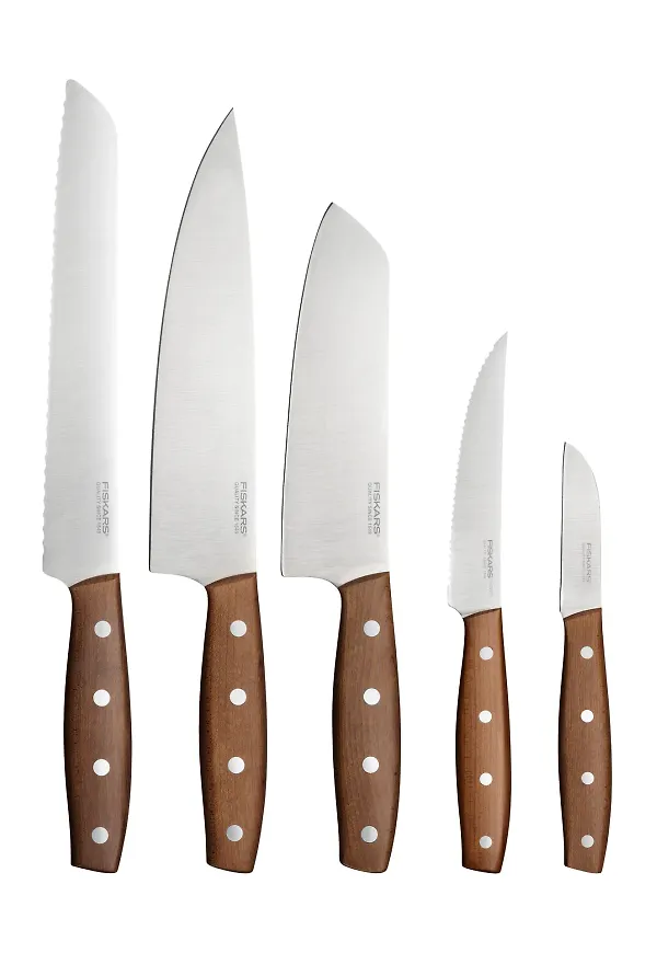 Beige Fiskars-knivset i otroligt snygg modell.