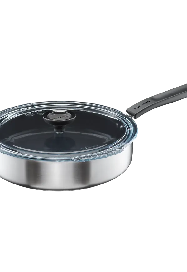 Svart Fiskars-traktörpanna i fantastiskt fin modell.