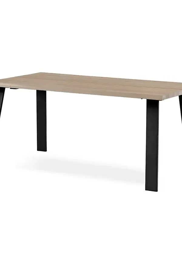 Fantastiskt fin bord som passar bra vid många olika tillfällen.