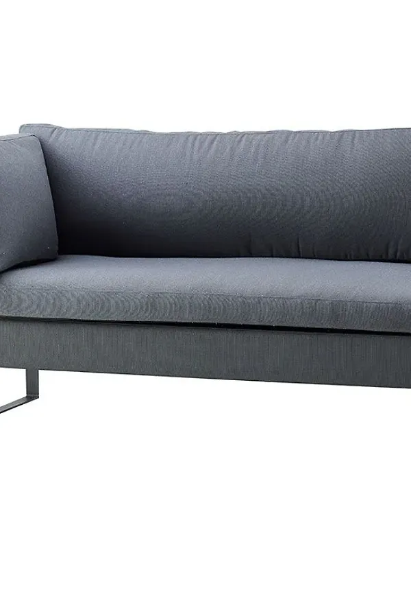 Superfin grå matbord 2025 från Cane-Line.