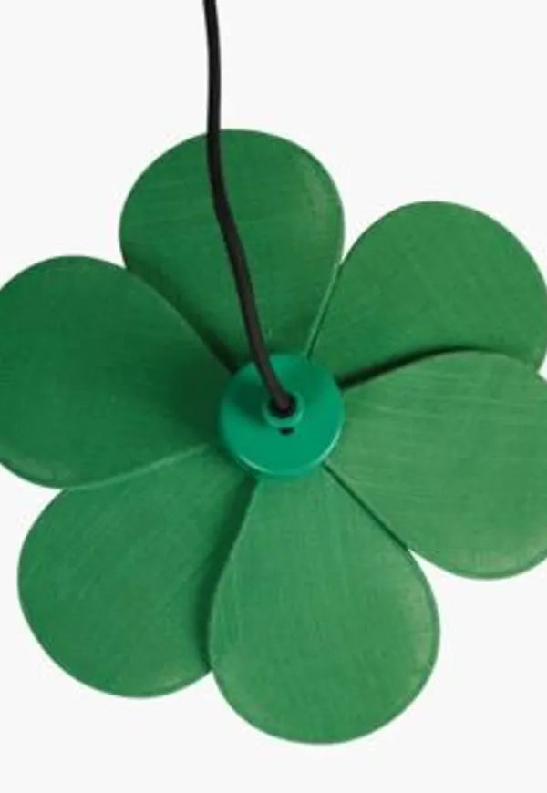 Trendig taklampa i grönt från hemtex.